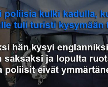 Kaksi poliisia kulki kadulla