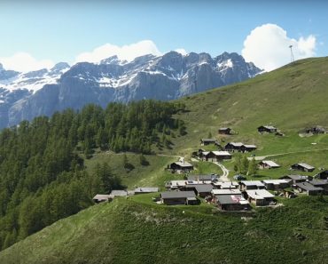 Sveitsiläiskylä lupaa maksaa lähes 60 tuhatta euroa sinne muuttaville perheille!